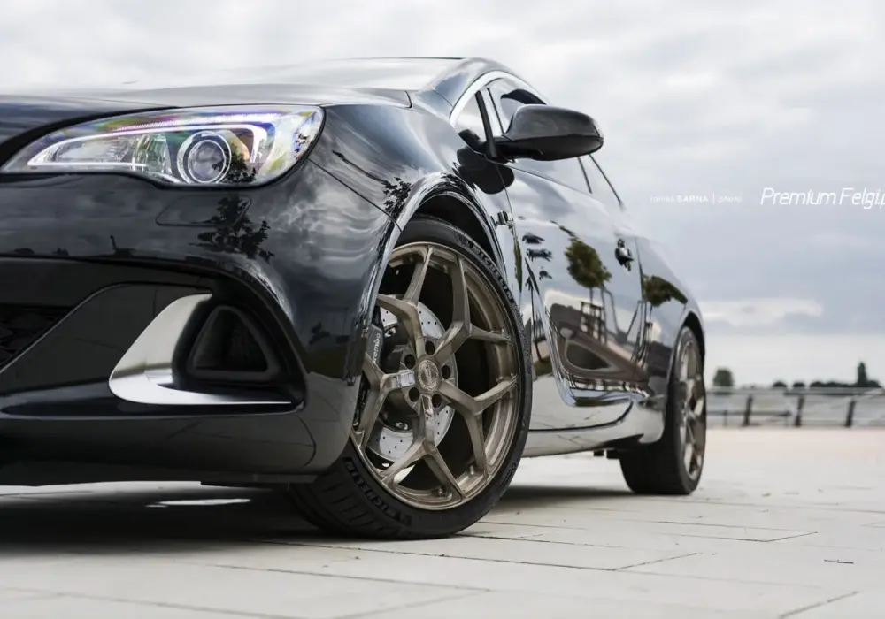 Idealne felgi do Opel Astra: Unikaj wpadek i podkreśl styl swojego auta