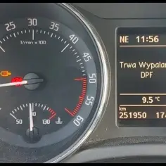 Jak wygląda kontrolka wypalania DPF i co oznacza dla Twojego auta?
