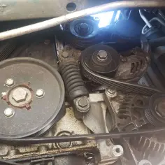 Jak wymontować alternator Peugeot 206: Instrukcja krok po kroku