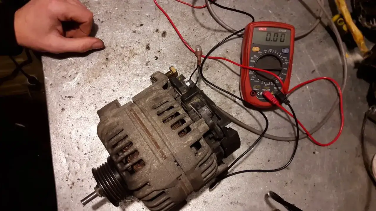 Zdjęcie Jak sprawdzić wadliwy alternator krok po kroku bez kosztownej wizyty w warsztacie
