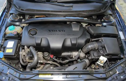 Silnik Volvo 2.4 D5 - Czy warto kupić? Usterki i serwis